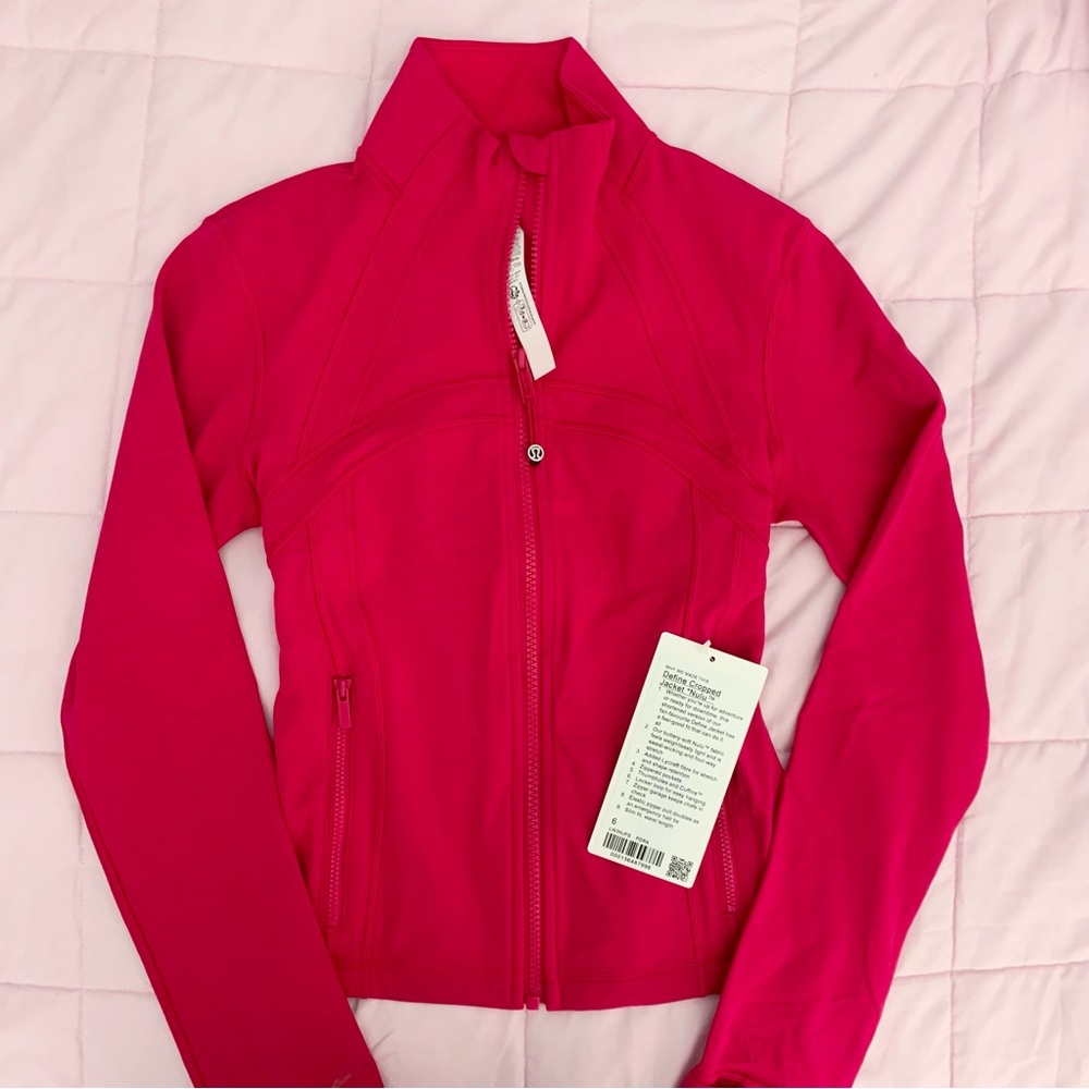 NWT lululemon pink dragonfruit cropped define jacket size 6